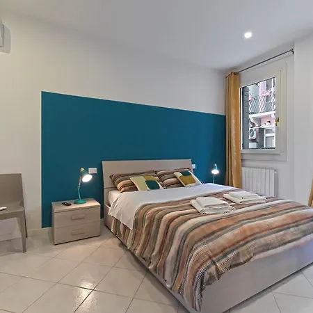 Paint House Apartment *