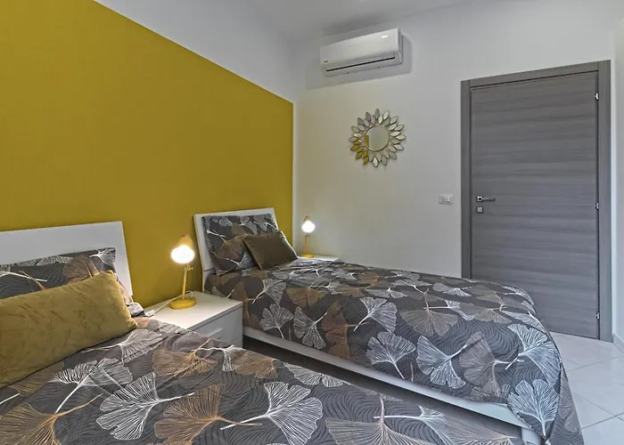 Apartment Paint House