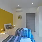 Paint House *