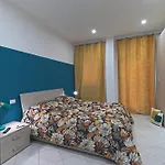 Paint House Apartament *