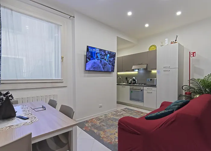 Paint House * Velence