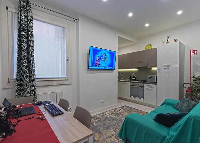 Paint House * Velence